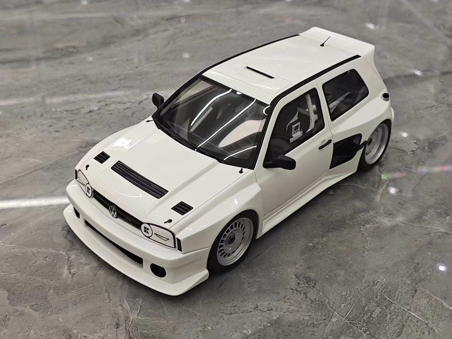 OTTO 1/18 Volkswagen Golf III 3rd Generation Resin