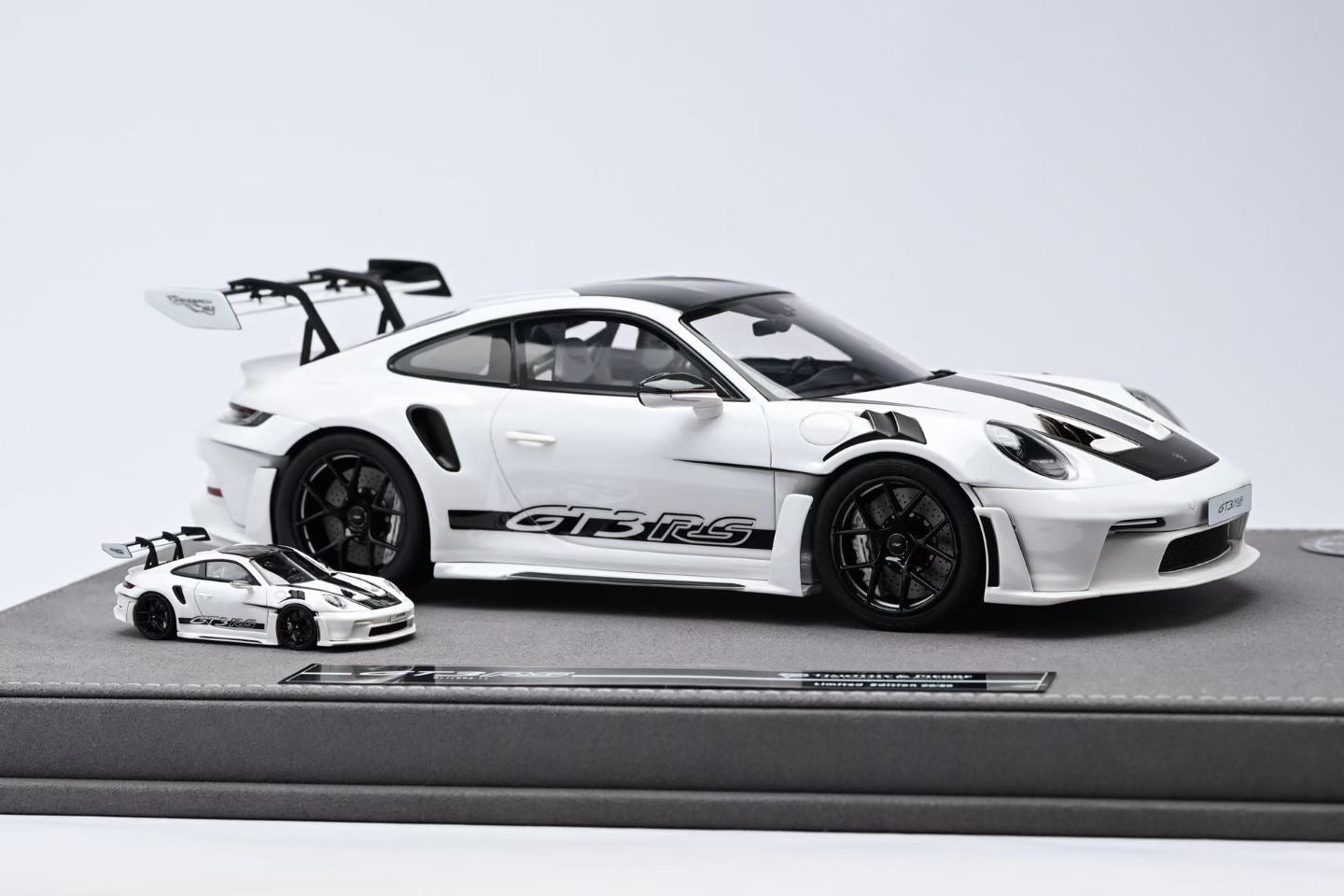 T & P's high-end resin Porsche 911 GT3 RS Sonderwunsch, now in stock in 1/18 and 1/64 scales.