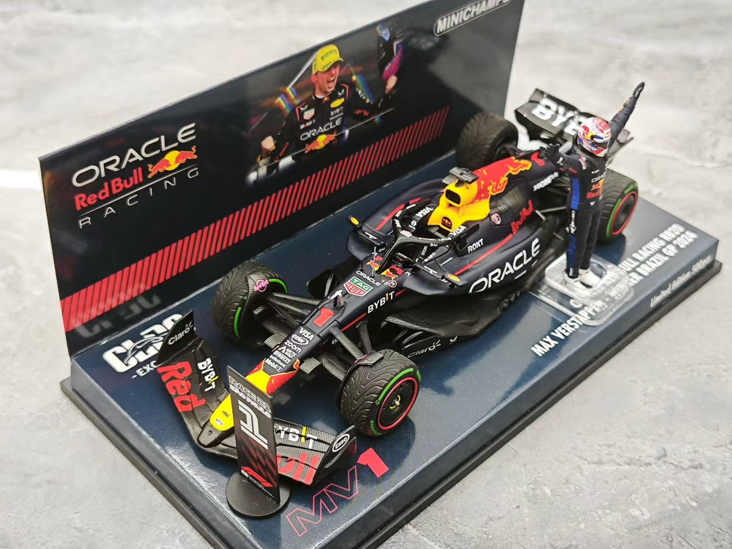 Minichamps 2024 Brazilian GP Red Bull RB20 Verstappen F1 Special Edition 1:43