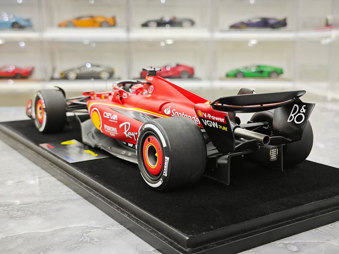 Looksmart 1/18 2024 Australian Grand Prix SF24 Leclerc F1