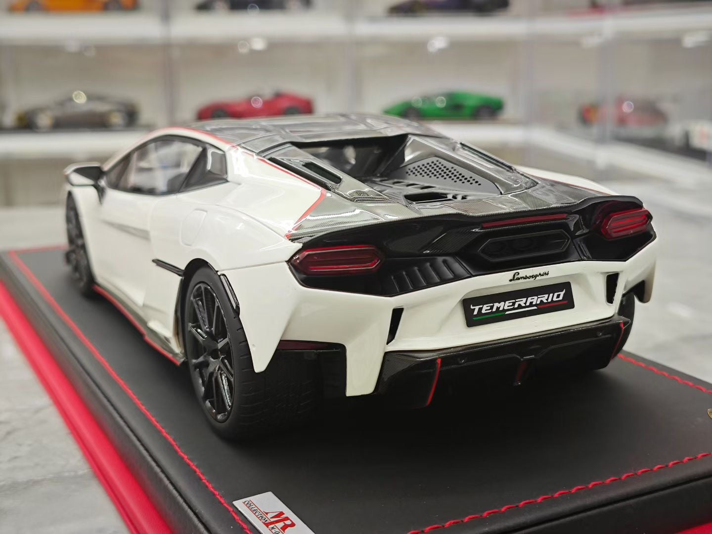 MR 1/18 Lamborghini New Temerario AP