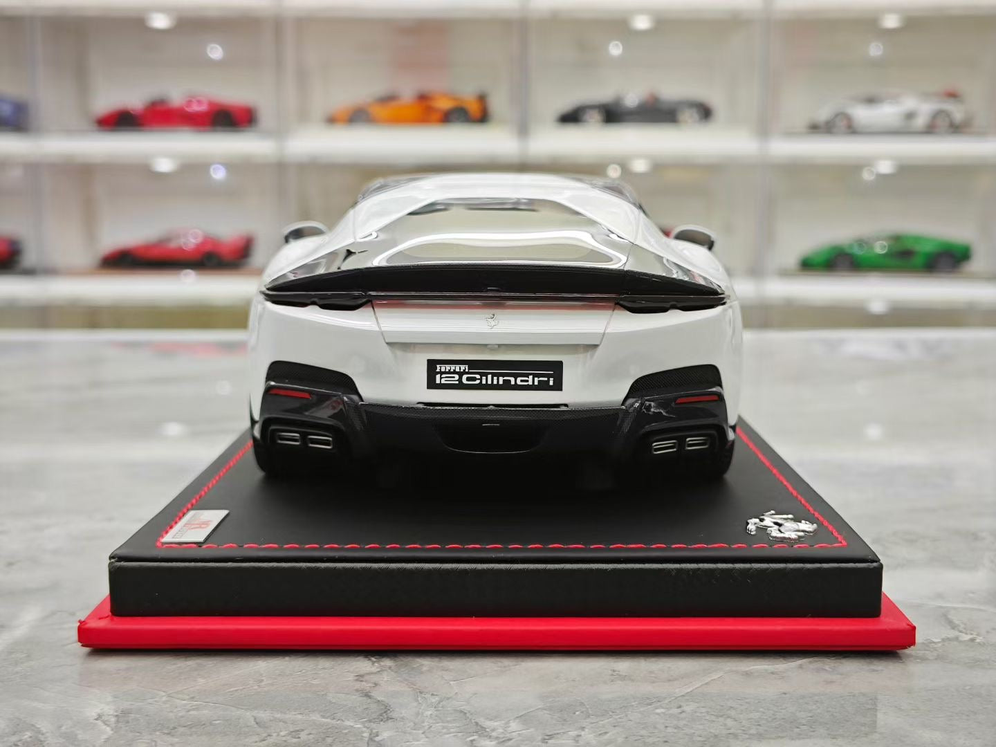 MR 1/18 Ferrari 12 Cilindri