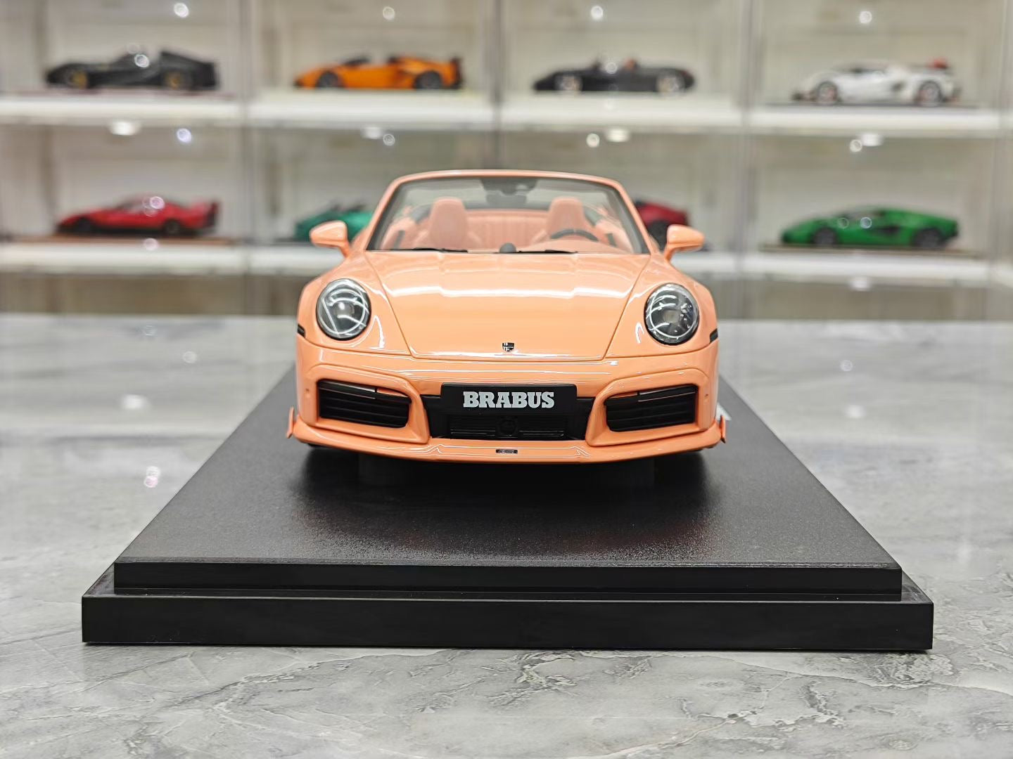 GT Spirit 1/18 Porsche Brabus 900 Resin