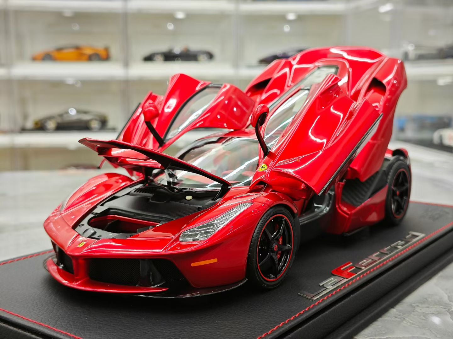 BBR 1/18 Ferrari Alloy LaFerrari in Hamilton Red - Model Car