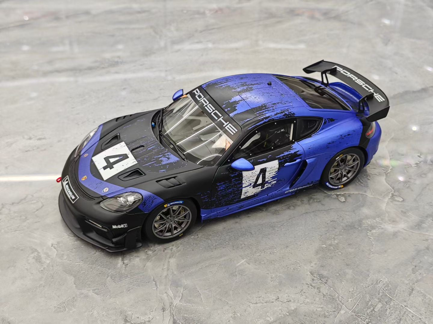 OTTO 1/18 Porsche Cayman 718 GT4 RS Resin