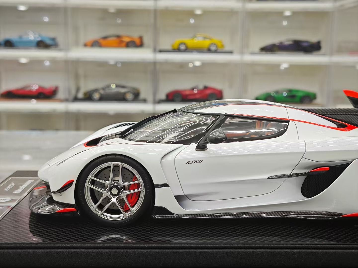 Frontiart 1/18 Koenigsegg Jesko