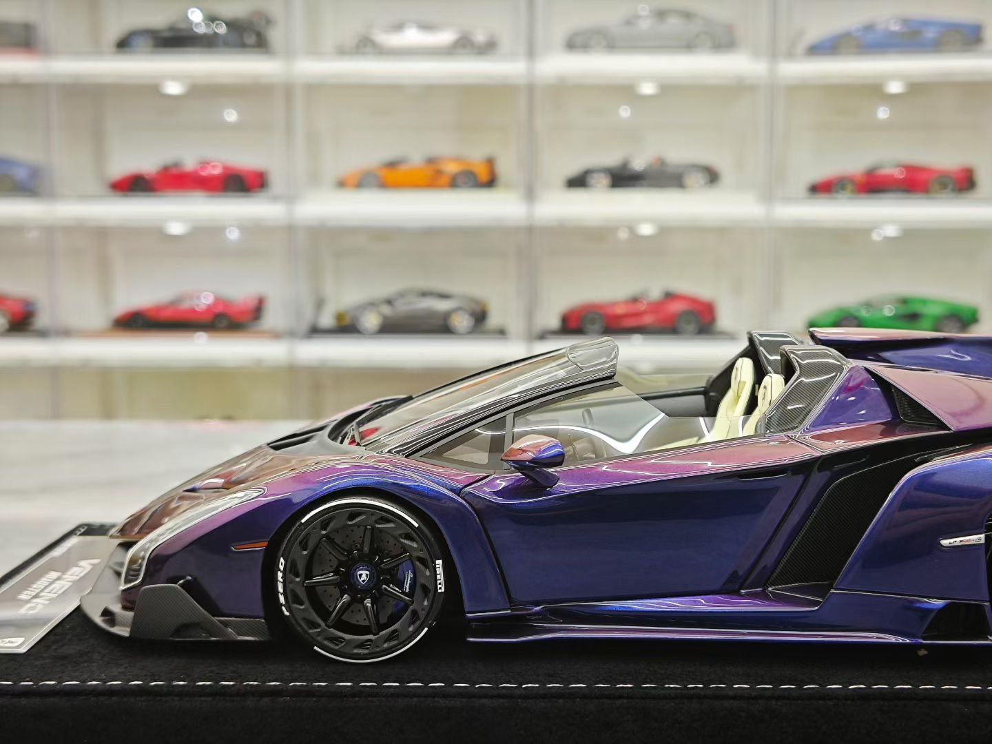HH Model 1/18 Lamborghini Veneno Roadster