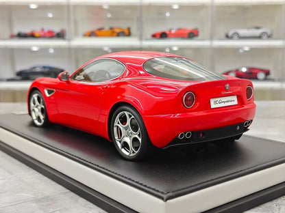 MOTORHELIX 1/18 Alfa Romeo 8C Competizione (2008) – Alfa Red – MH393