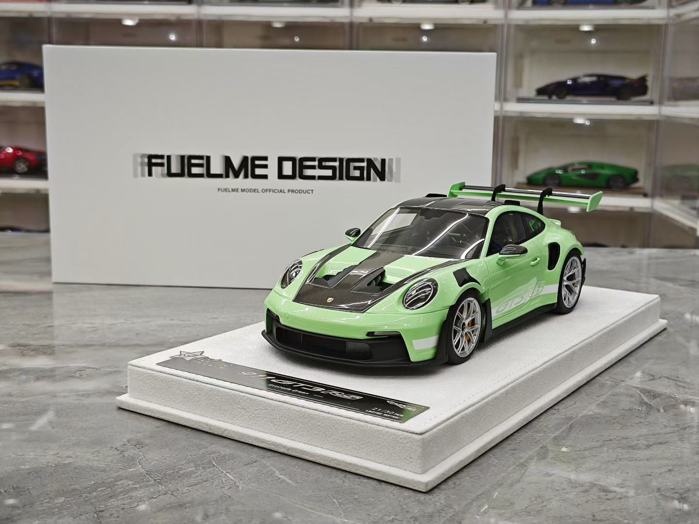 FUELME  1/18 Porsche 992 GT3 RS