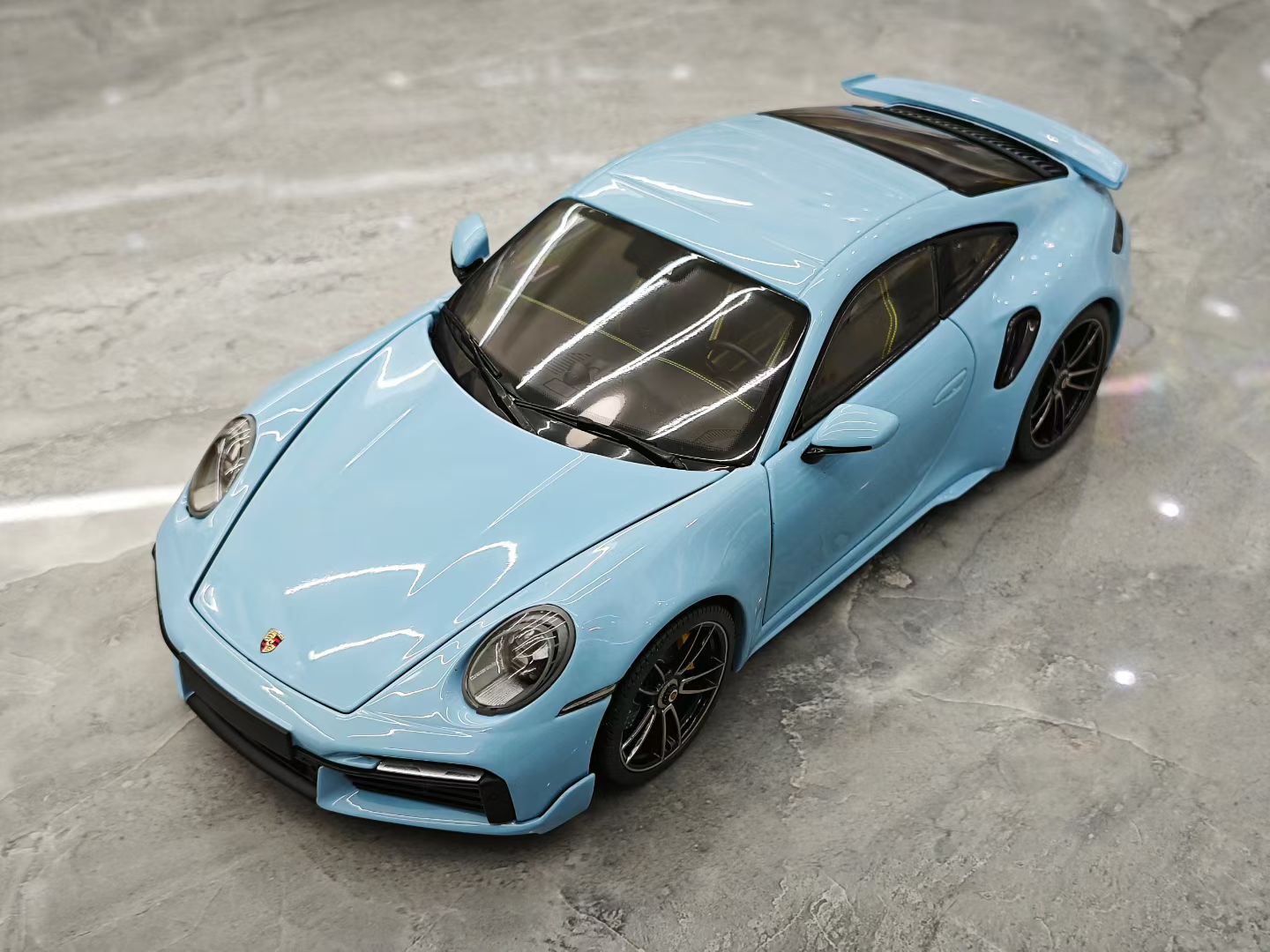 Minichamps 1/18 Porsche 911 992 Turbo S