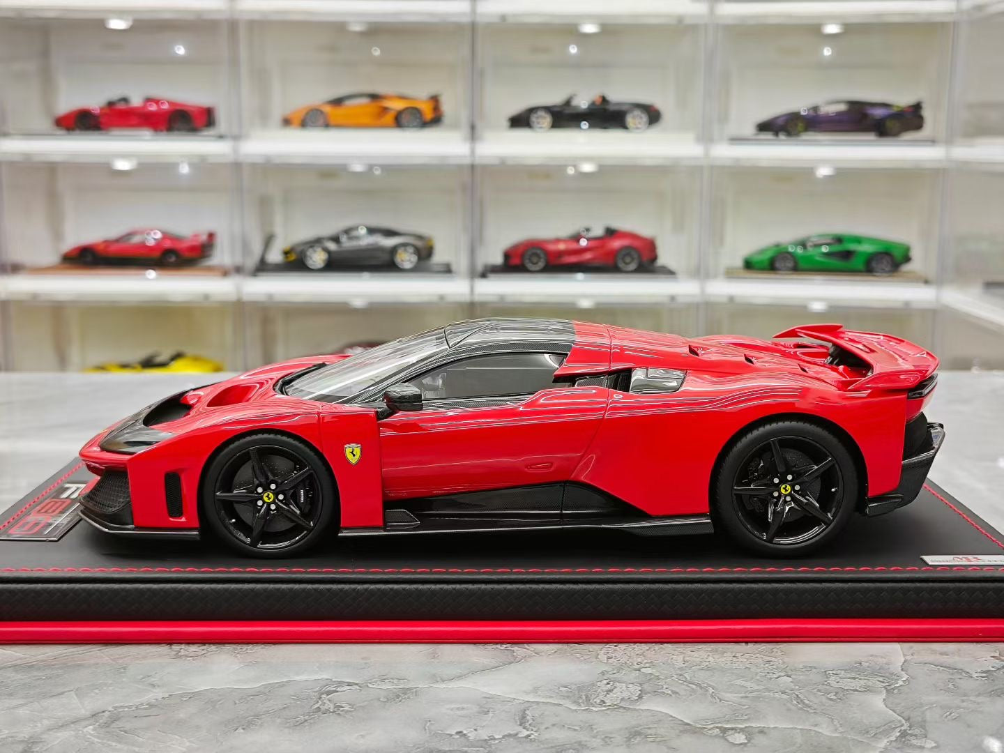 MR 1/18 Ferrari F80 New King Hardtop