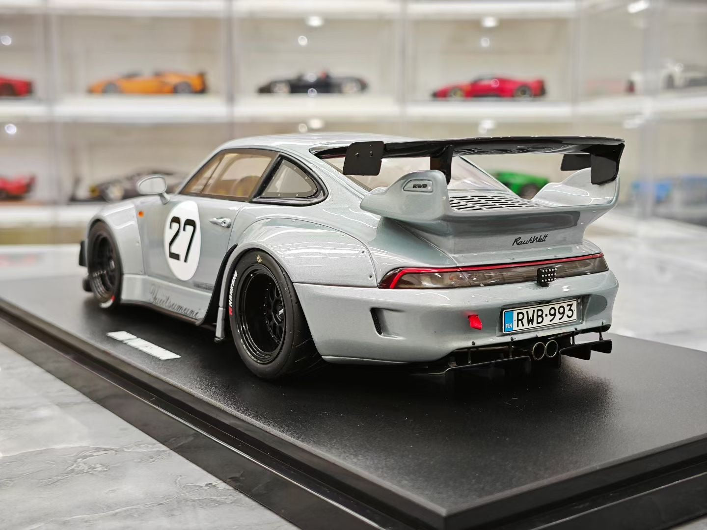 GT Spirit 1/18 Porsche 993 RWB