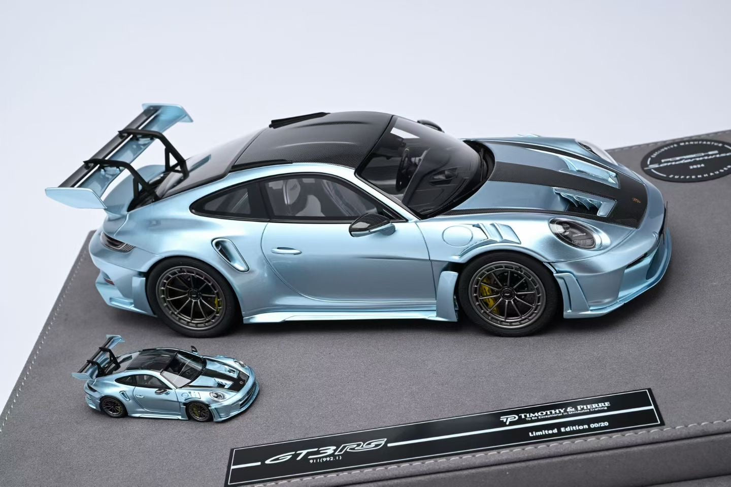 T & P High-End Resin Porsche 911 GT3 RS Sonderwunsch 1/18, 1/64