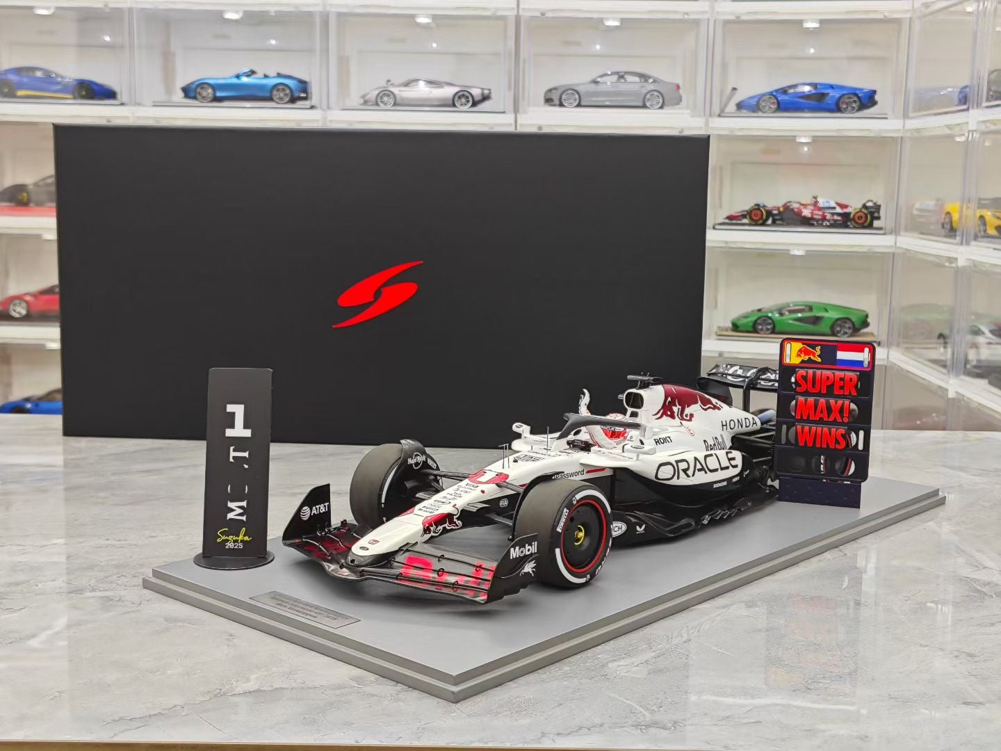 Spark 1/12 2025 Japanese Grand Prix GP Victory Verstappen F1