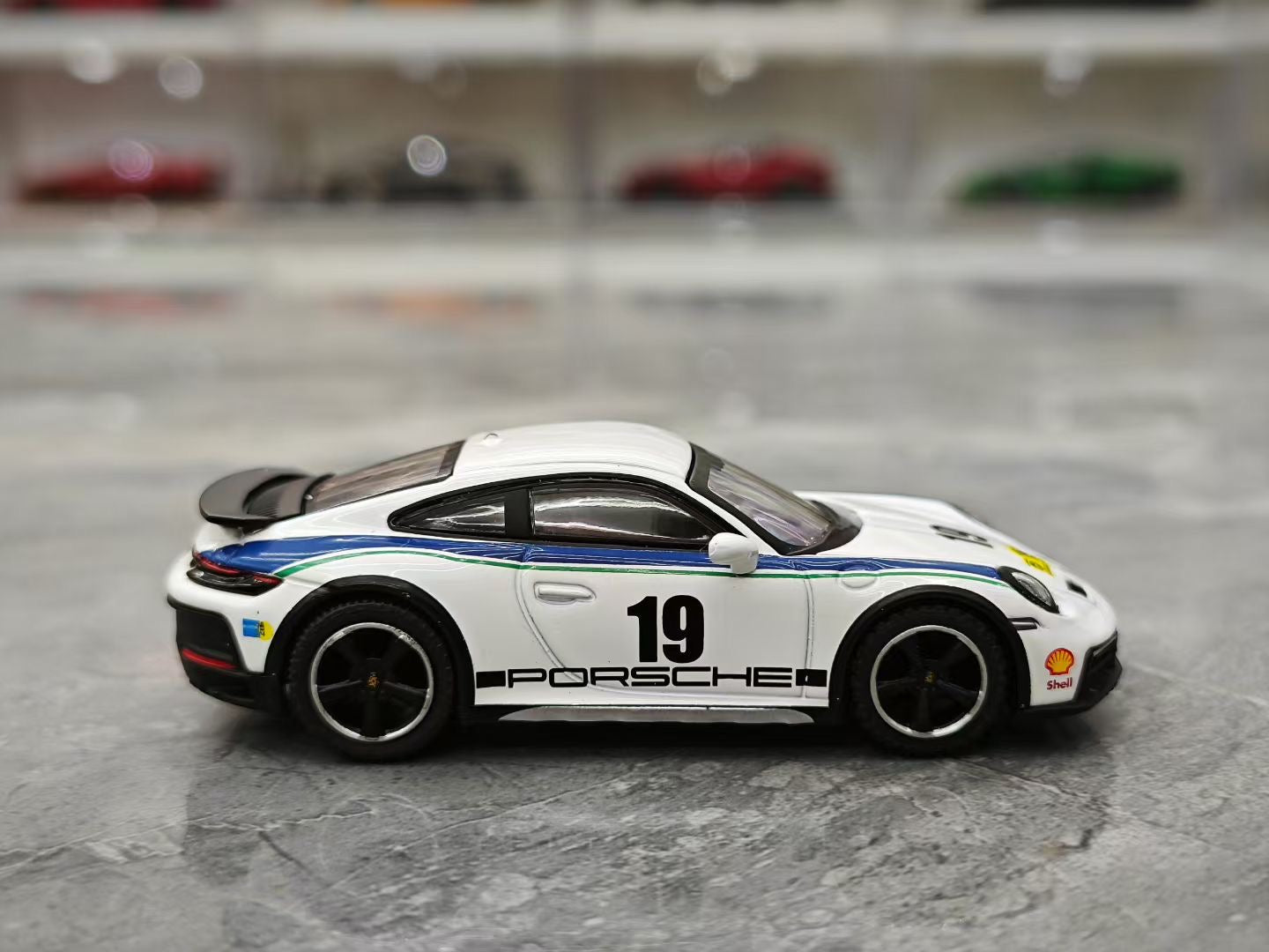 MINI GT 1/64 Porsche 911 Dakar Alloy