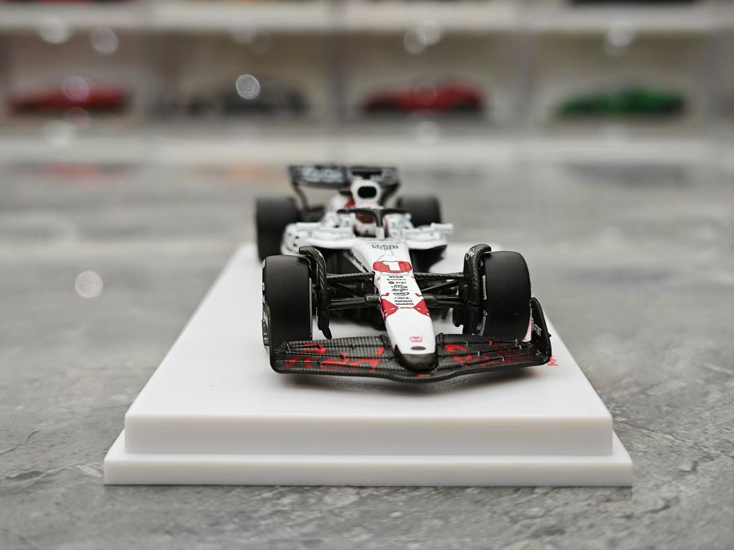Minichamps 1/64 2025 Japanese Grand Prix Max Verstappen RB21 F1 Victory Model