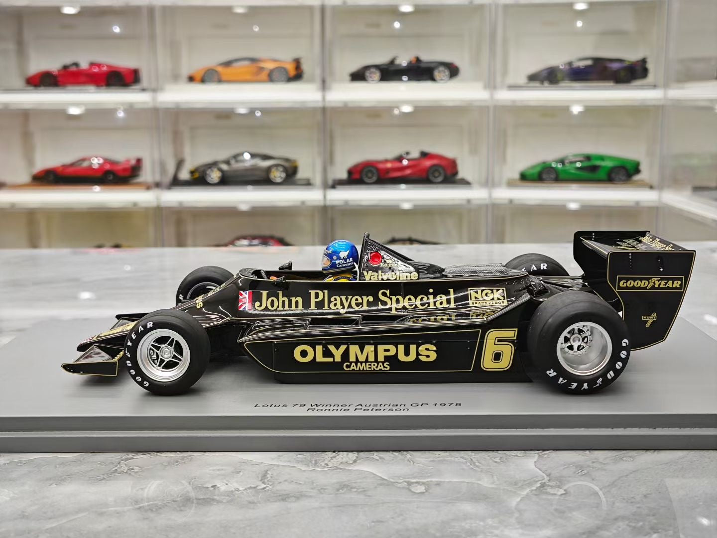 Spark 1/18 1978 Austrian Grand Prix Lotus 79 F1 Victory 6 model