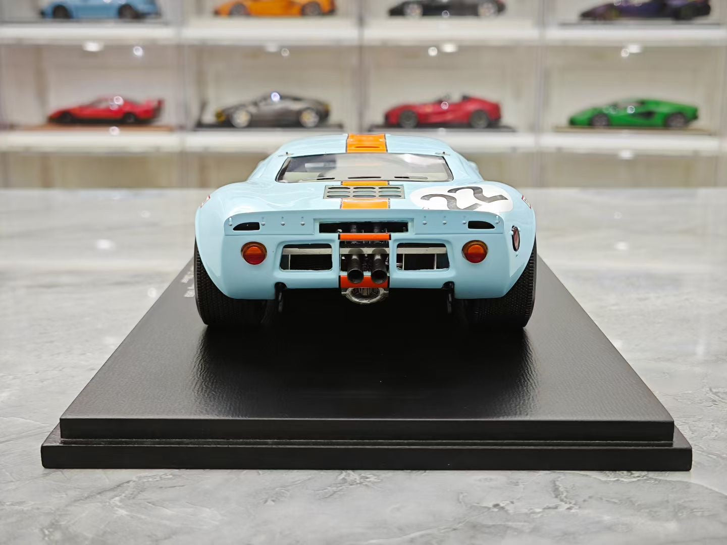 Spark 1/18 1969 Le Mans Sebring Endurance Race Victory Ford GT40