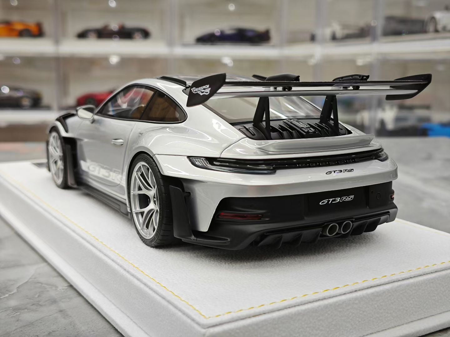 HH Model 1/18 Porsche 992.1 GT3 RS