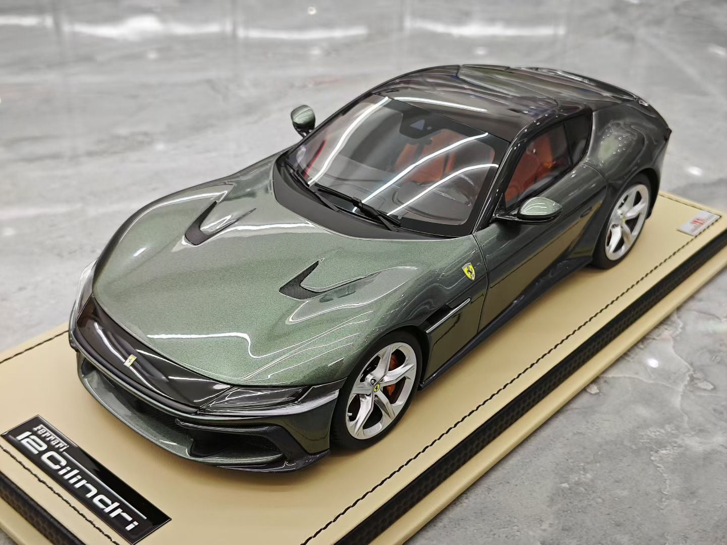 MR 1/18 Ferrari 12 Cilindri Special Edition