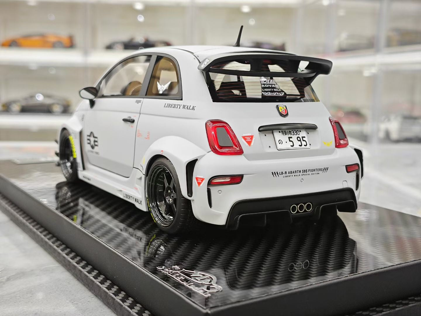 VIP 1/18 Abarth 595 LB Widebody