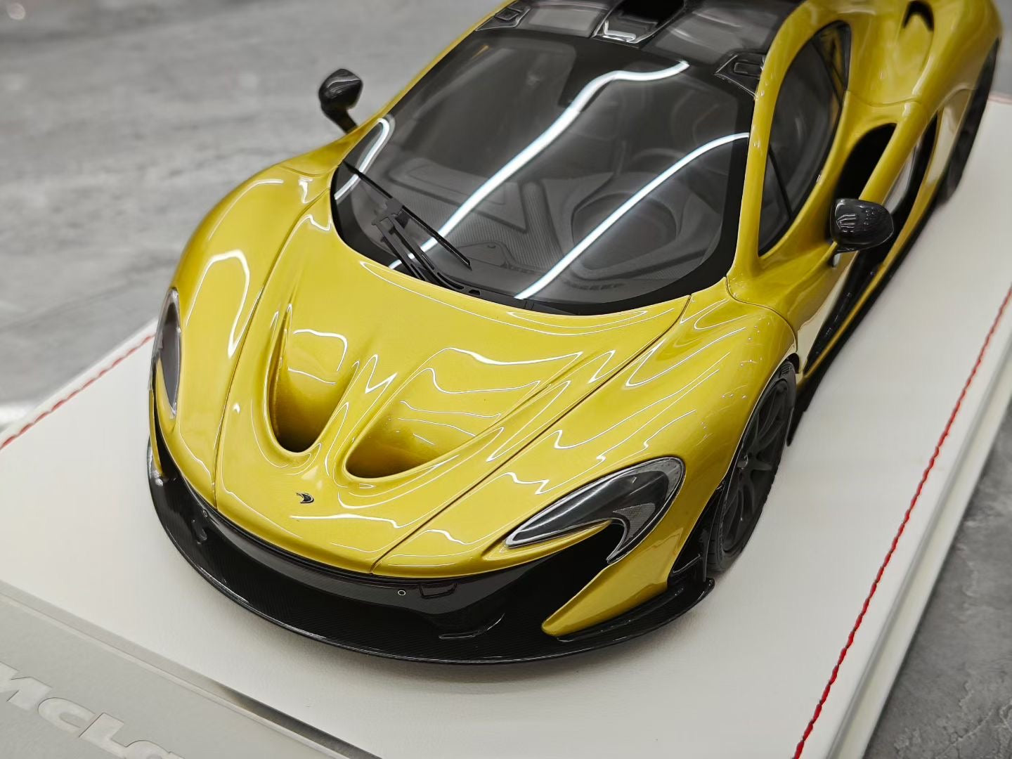 DM 1/18 McLaren P1 Supercar