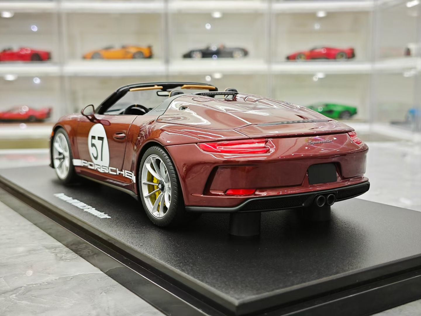 GT Spirit 1/18 Porsche 911 991.2