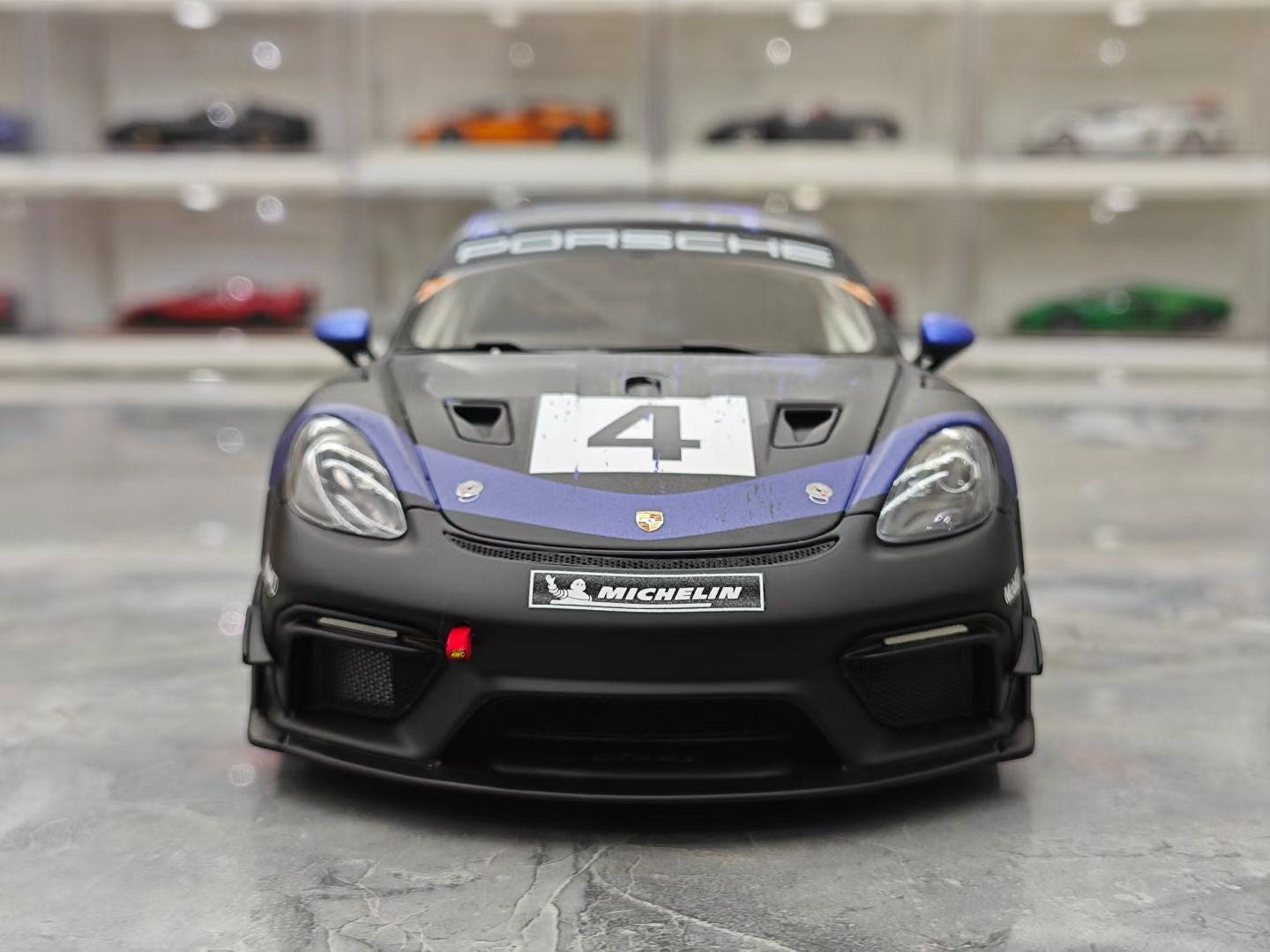 OTTO 1/18 Porsche Cayman 718 GT4 RS Resin