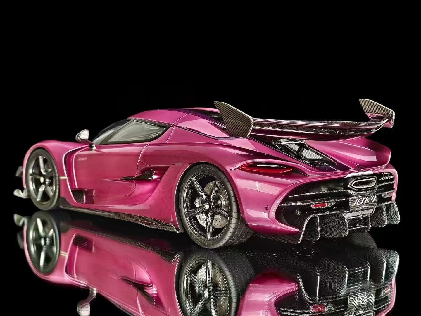 New Product Release Frontiart 1/18 Koenigsegg Jesko Purple