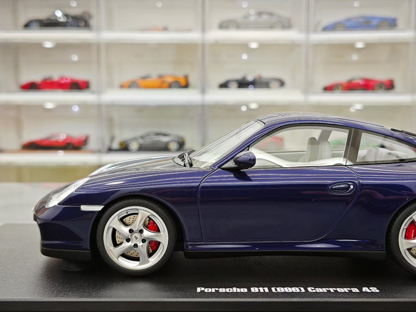 GT Spirit 1/18 Porsche 911 996.2 Carrera 4S