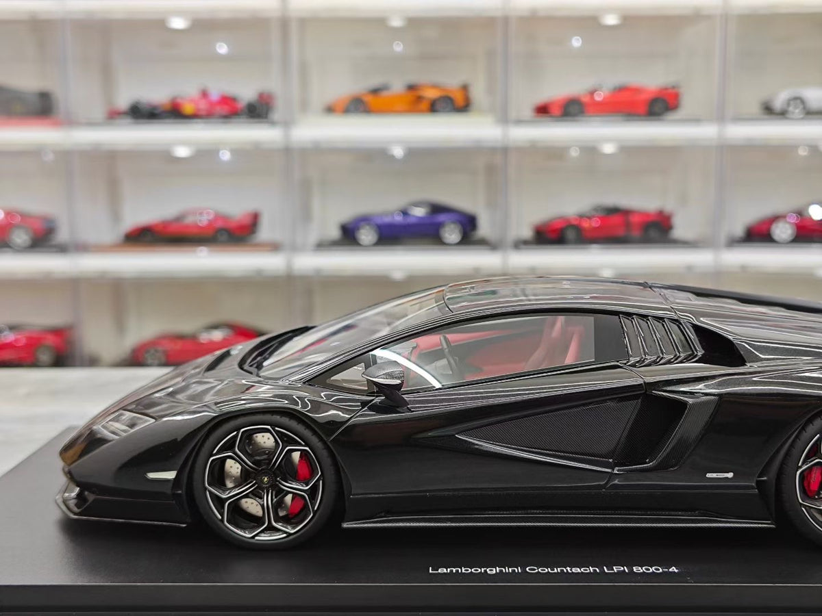 Topspeed Lamborghini Countach LPI 800-4 1:18 Resin Model