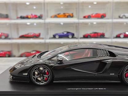 Topspeed Lamborghini Countach LPI 800-4 1:18 Resin Model