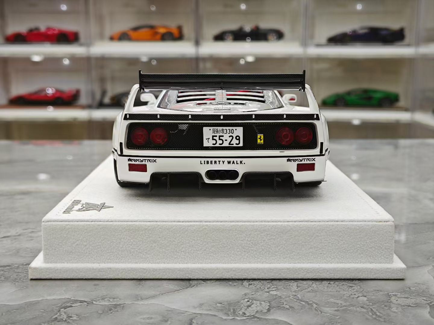 BBA Model 1/18 F40 LB widebody modification