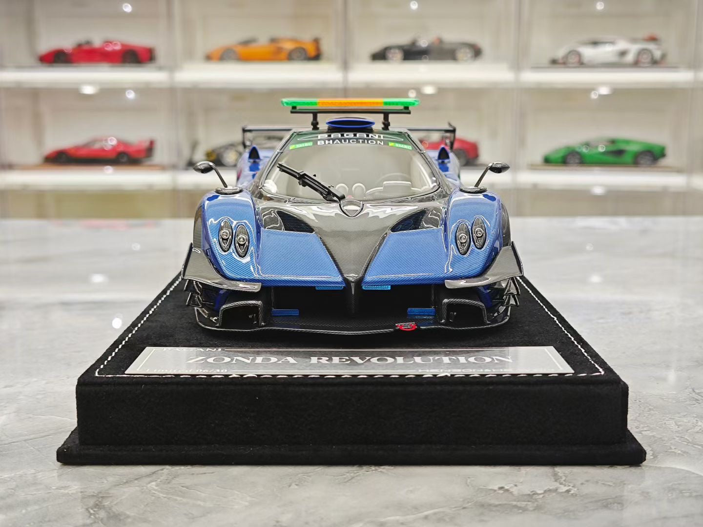 HH Model 1/18 Pagani Zonda R Evolution model