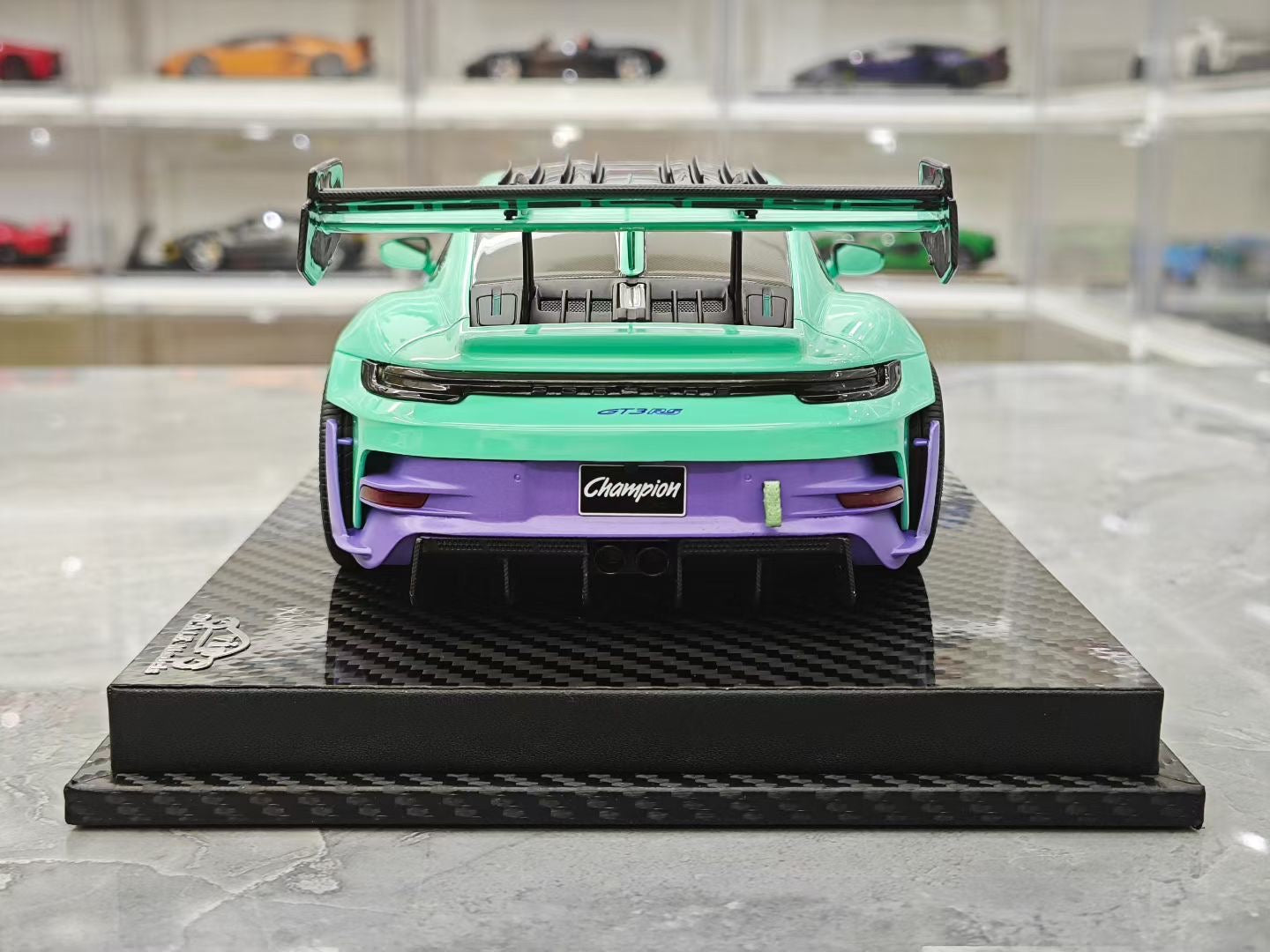 VIP 1/18 Porsche 911 GT3 RS - Manthey Racing