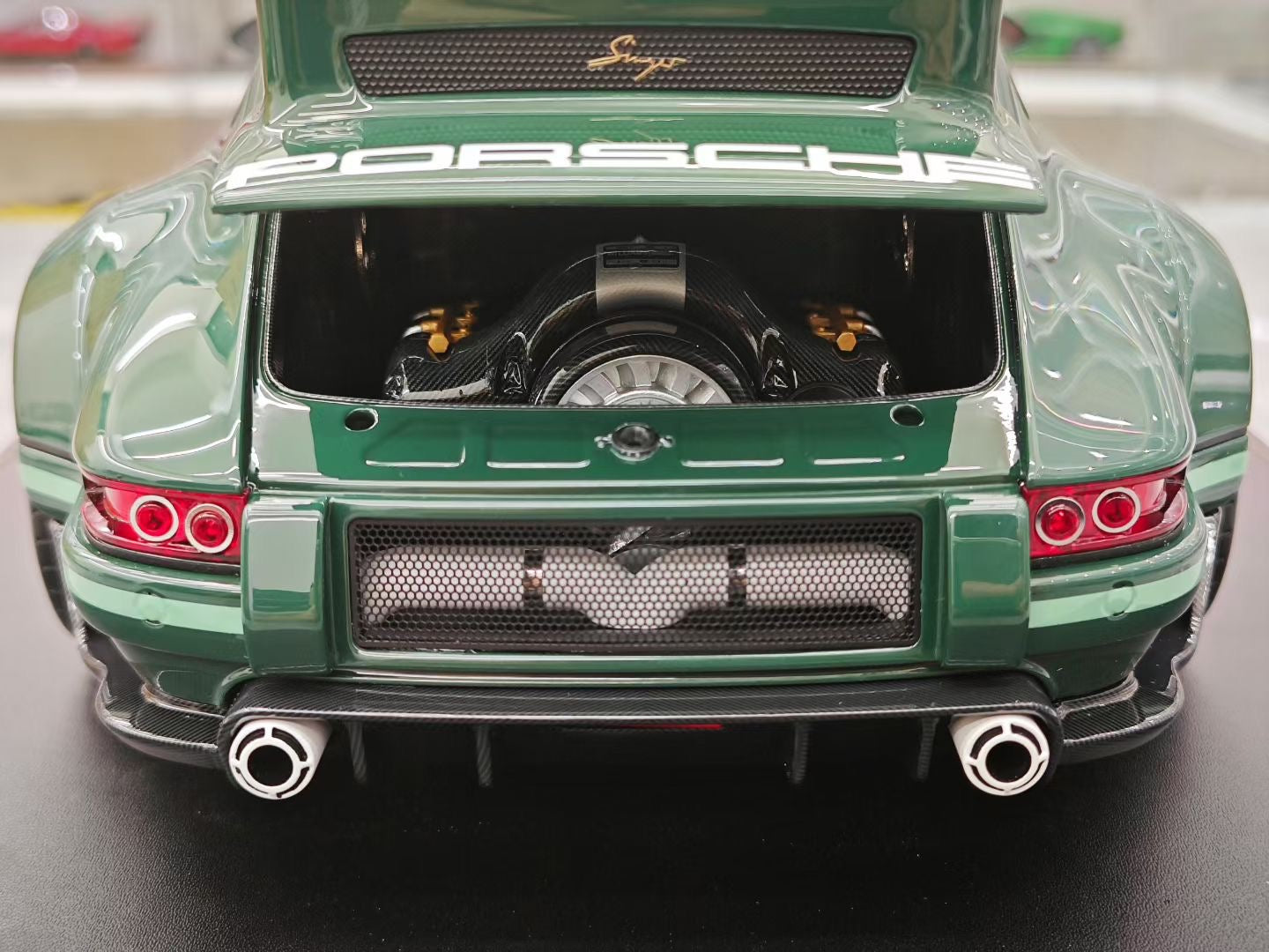 IVY 1/12 Porsche 911 Singer DLS