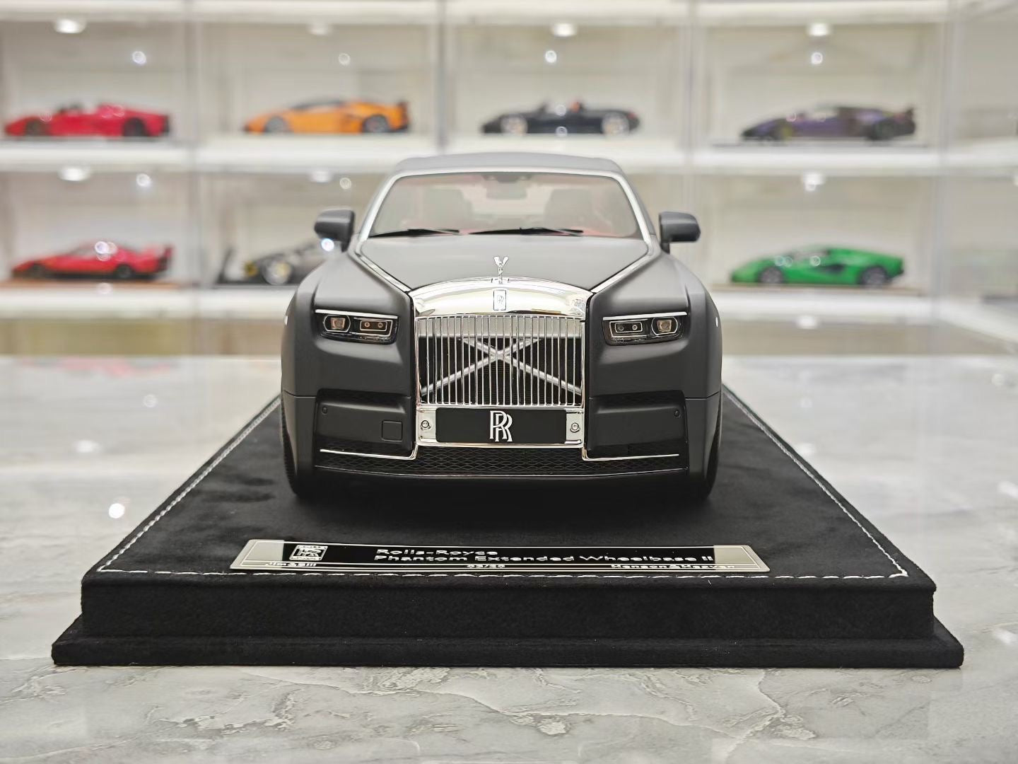 HH Model 1/18 Rolls-Royce Phantom VIII