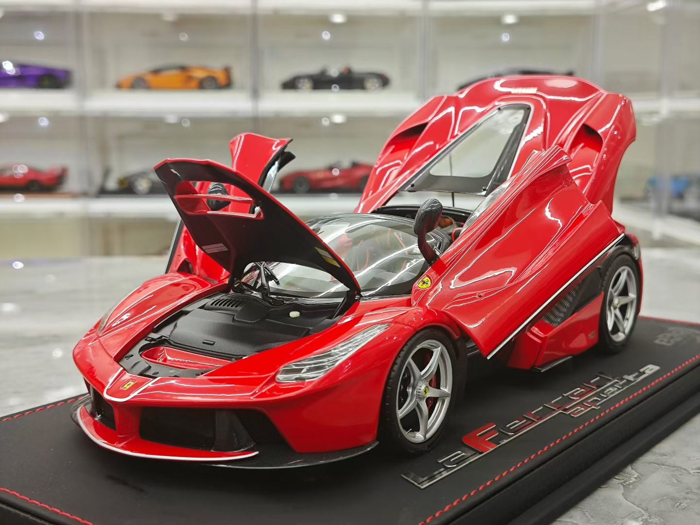 BBR 1/18 Ferrari LaFerrari Convertible Alloy Silver Wheels