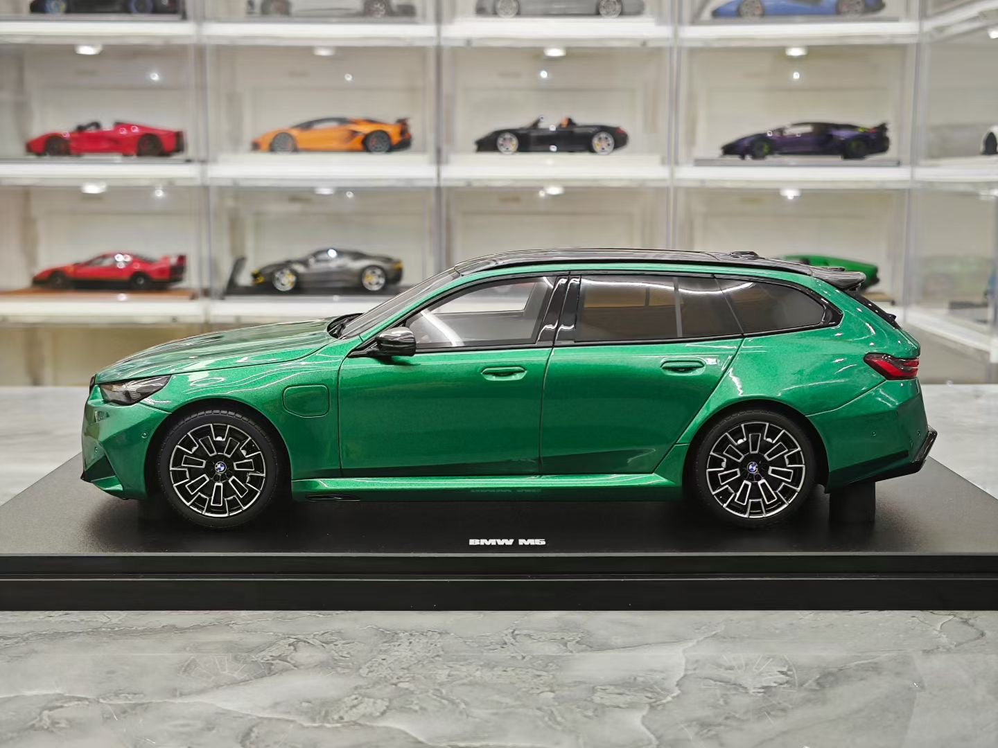 GT Spirit 1/18 BMW M5 Touring Isle