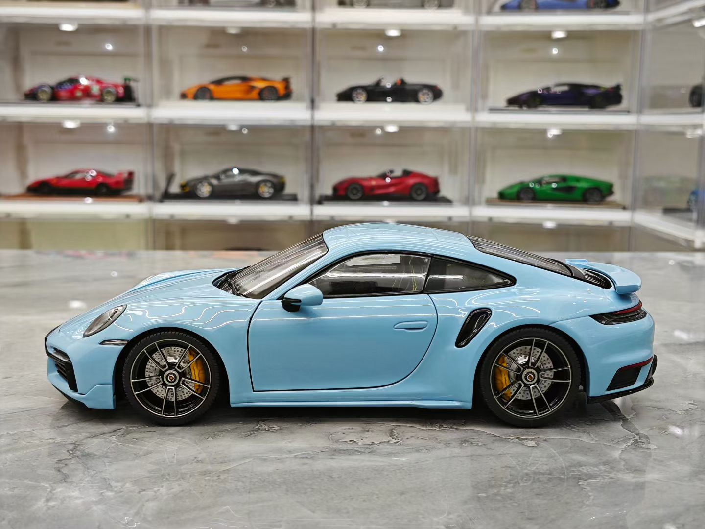 Minichamps 1/18 Porsche 911 992 Turbo S