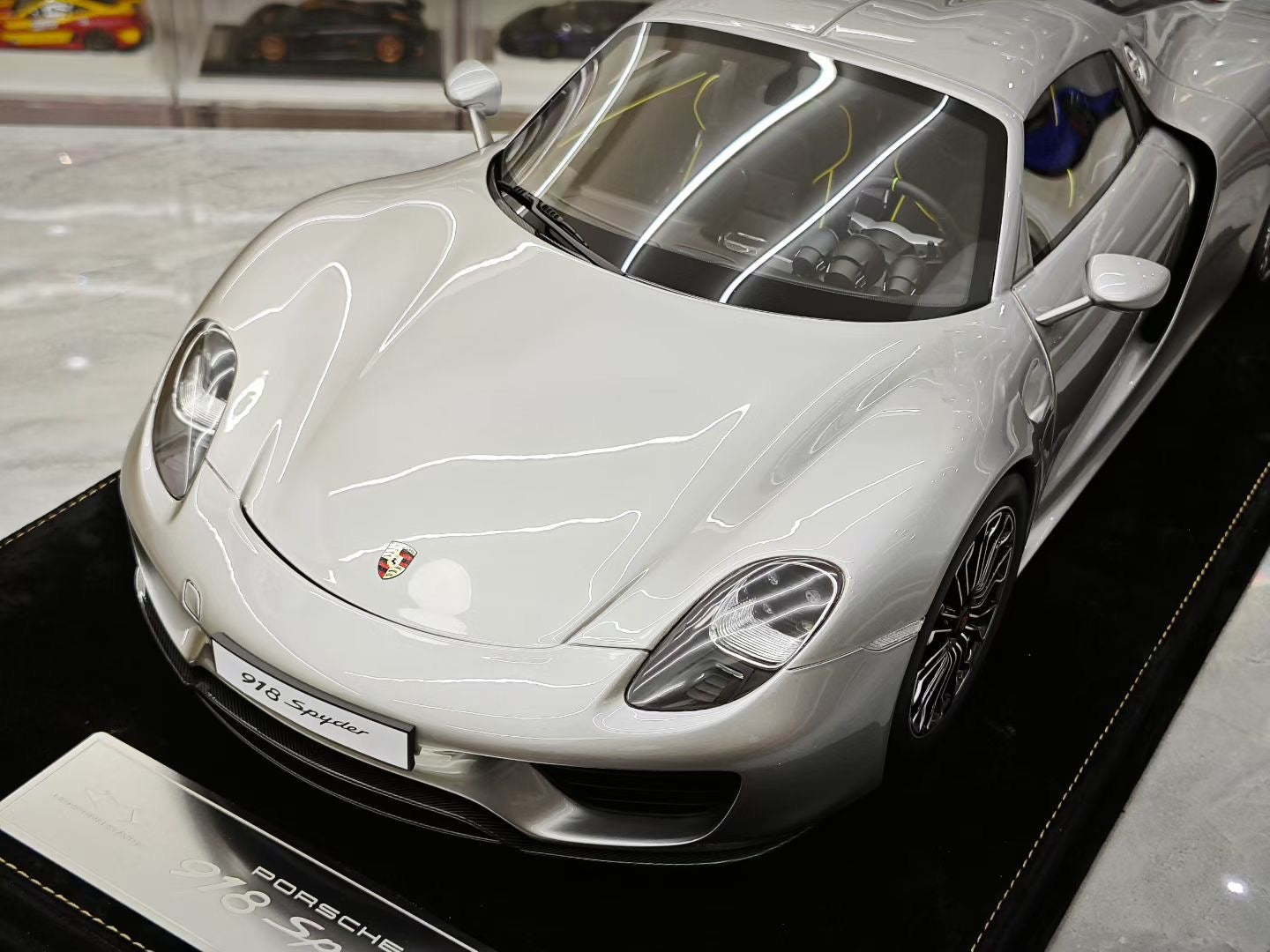 HH Model 1/8 Porsche 918 Spyder Resin
