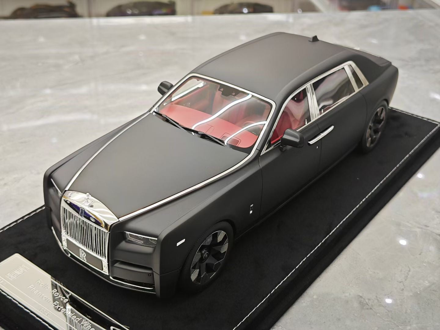 HH Model 1/18 Rolls-Royce Phantom VIII