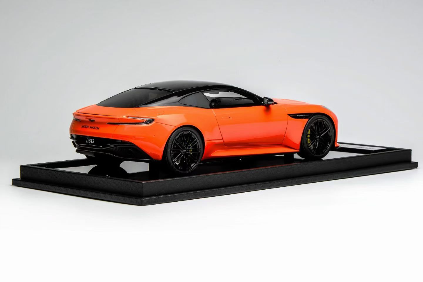 MH 1/18 Aston Martin DB12 Coupe Resin Car Model