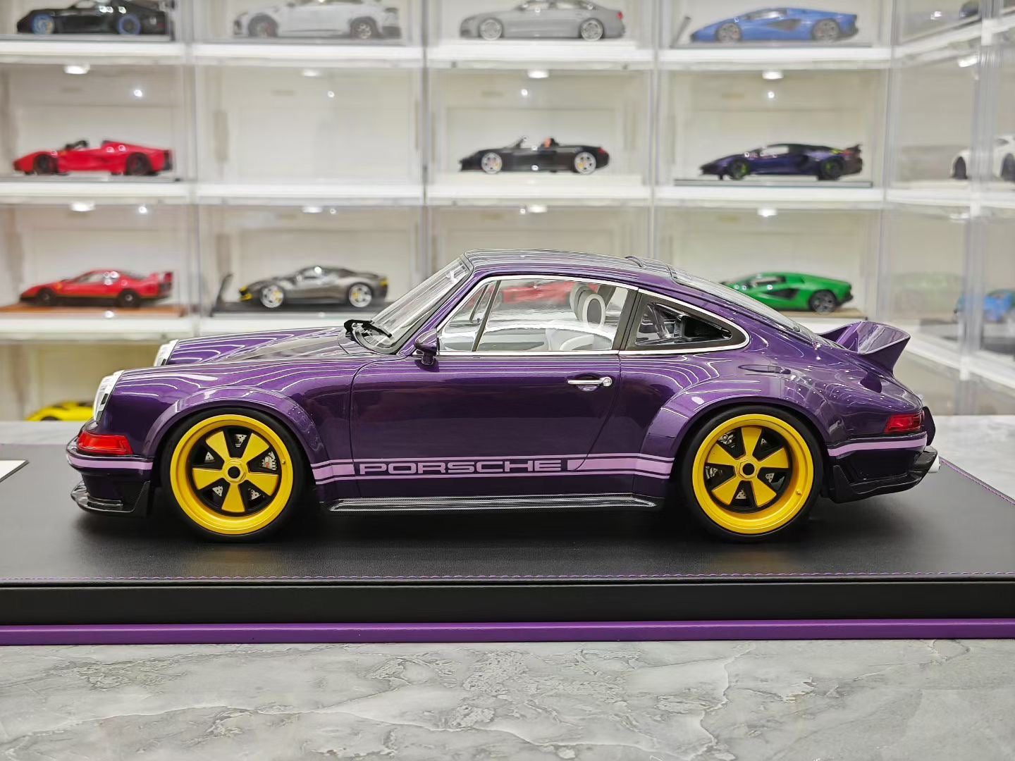 IVY 1/12 Porsche 911 Singer DLS