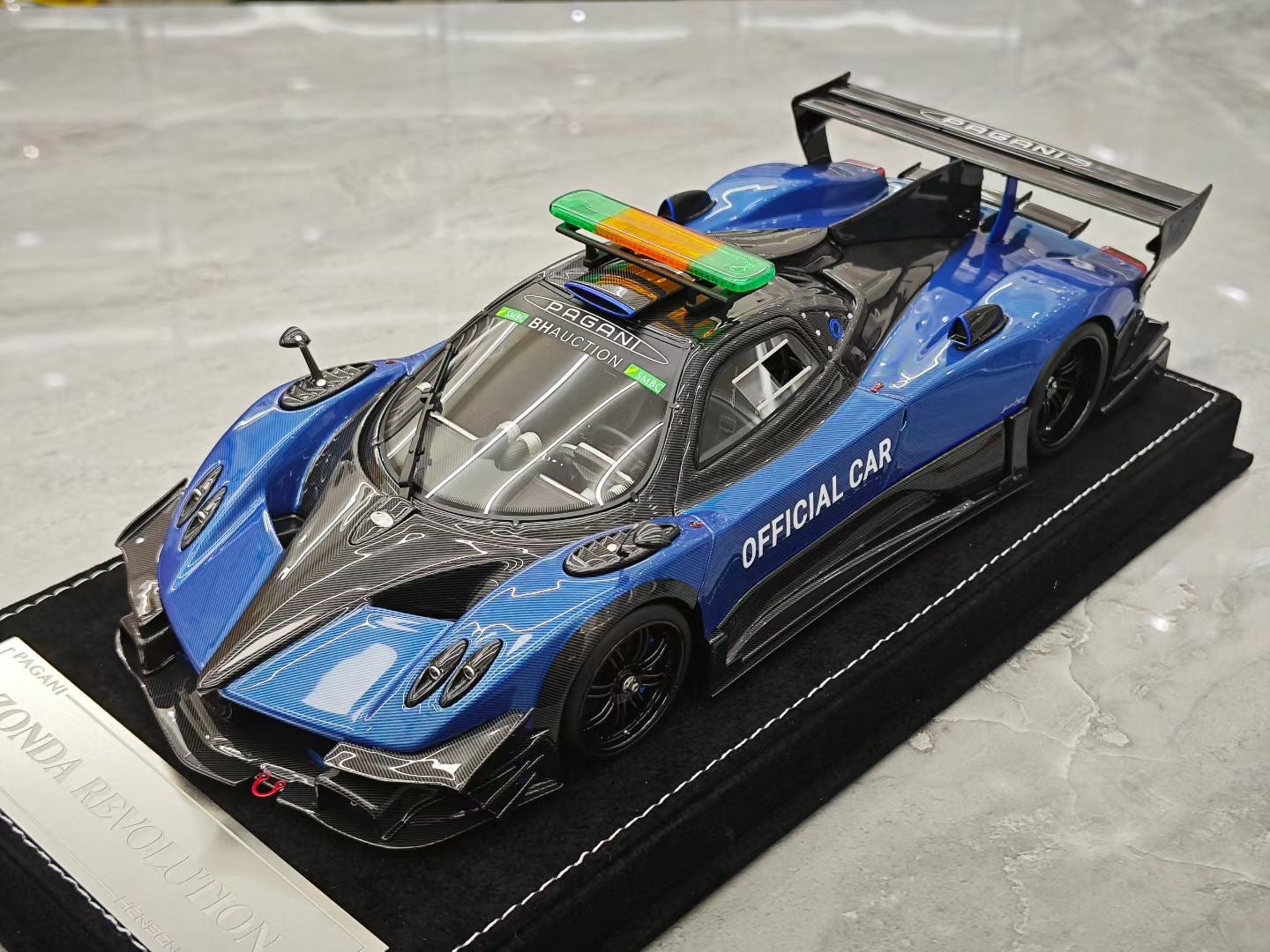 HH Model 1/18 Pagani Zonda R Evolution model
