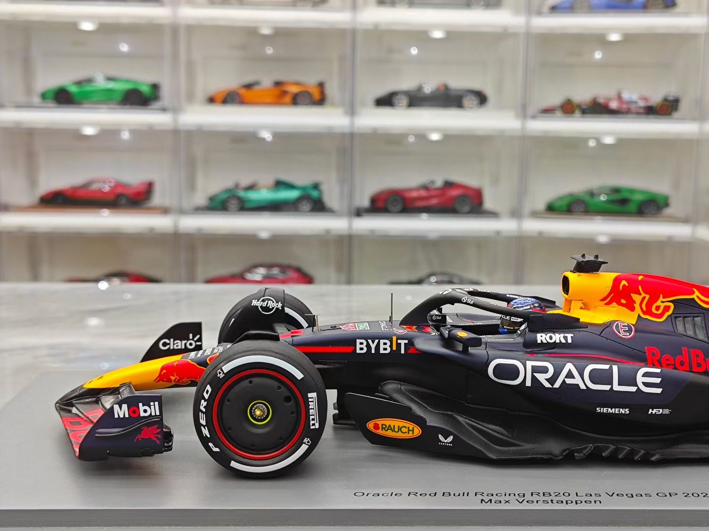 Spark 1/18 2024 Las Vegas Grand Prix RB20 Verstappen F1