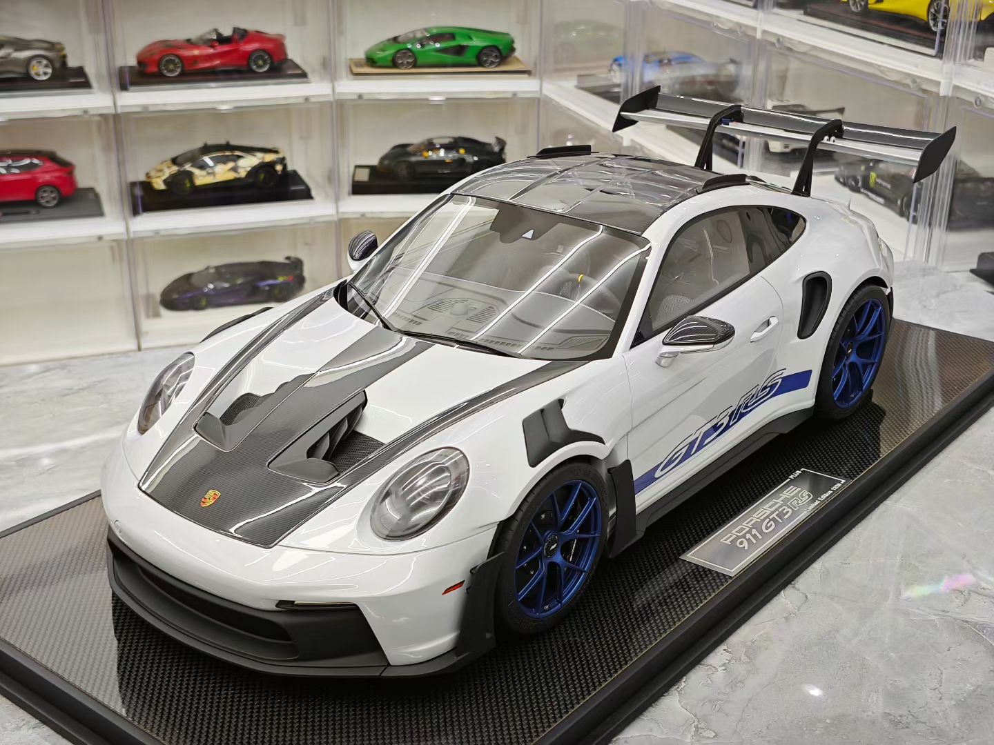 DM 1/8 Porsche 911 GT3RS Weissach Package Limited Edition Car Model