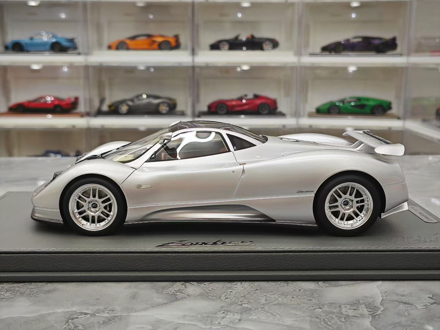 BBR 1/18 Pagani Zonda C12