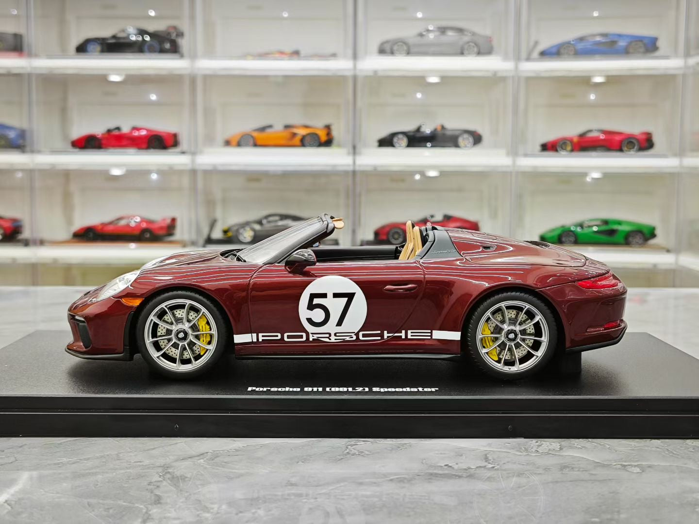GT Spirit 1/18 Porsche 911 991.2