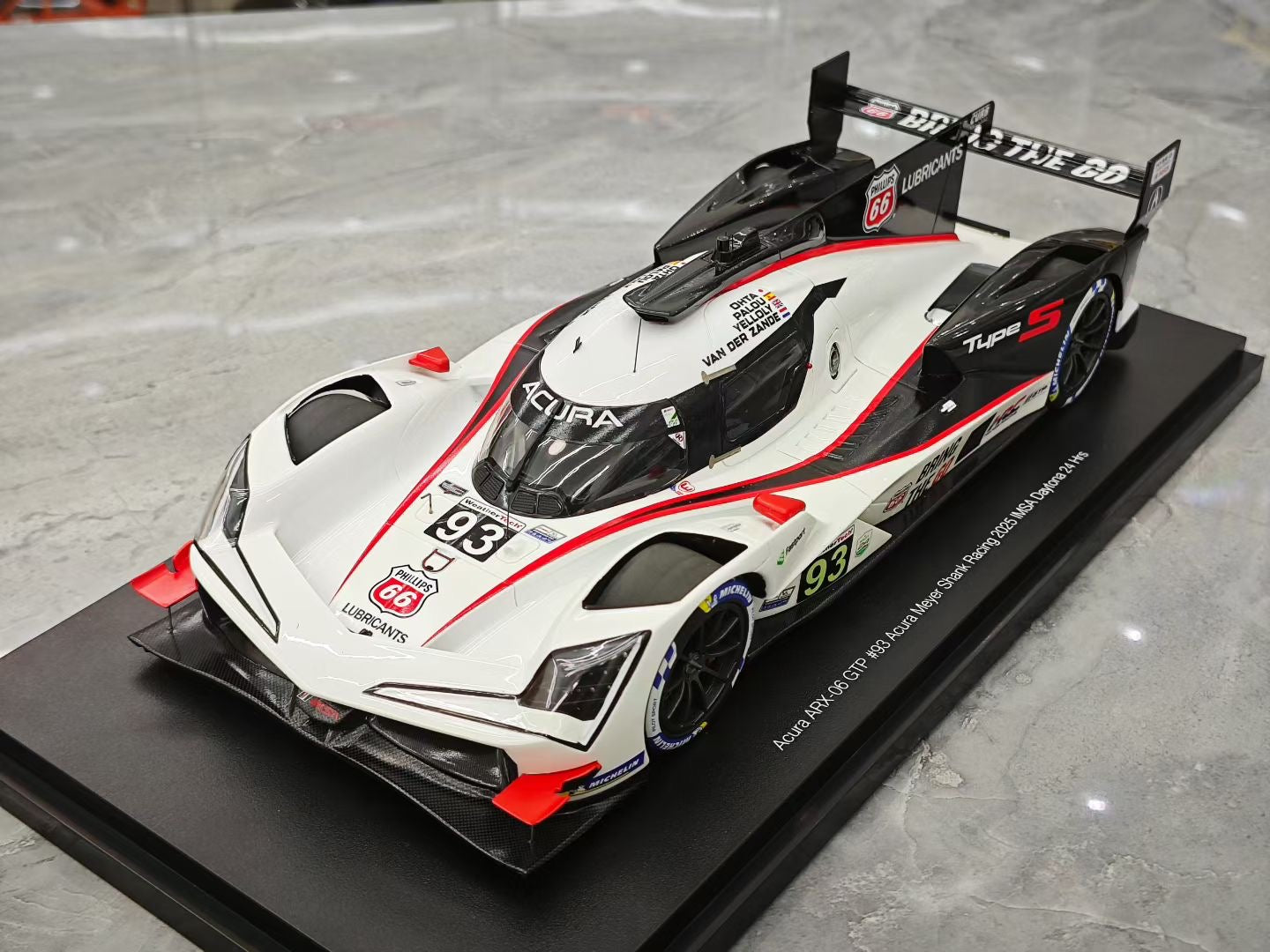 Topspeed 1/18 Acura ARX-06 GTP #93 resin